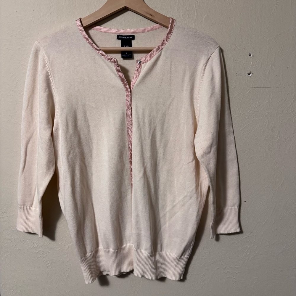 Vintage Gap pale pink cardigan with ribbon edge Size Large
